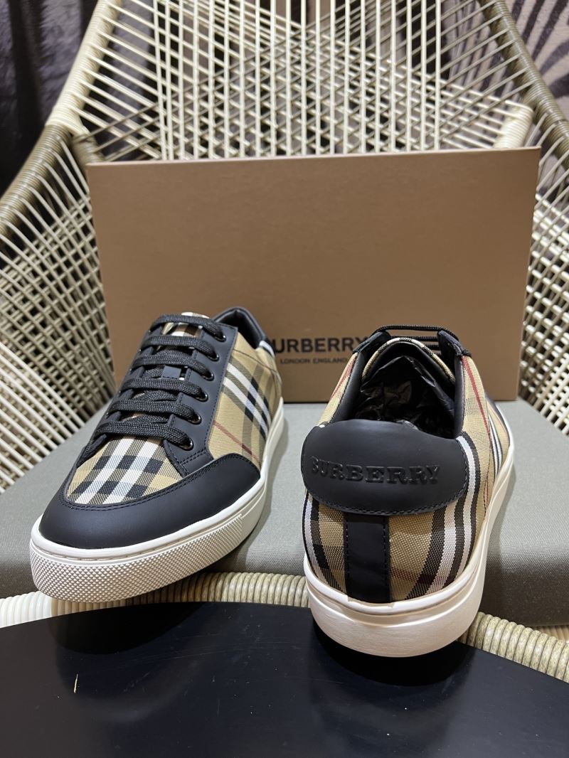 Burberry Low Shoes